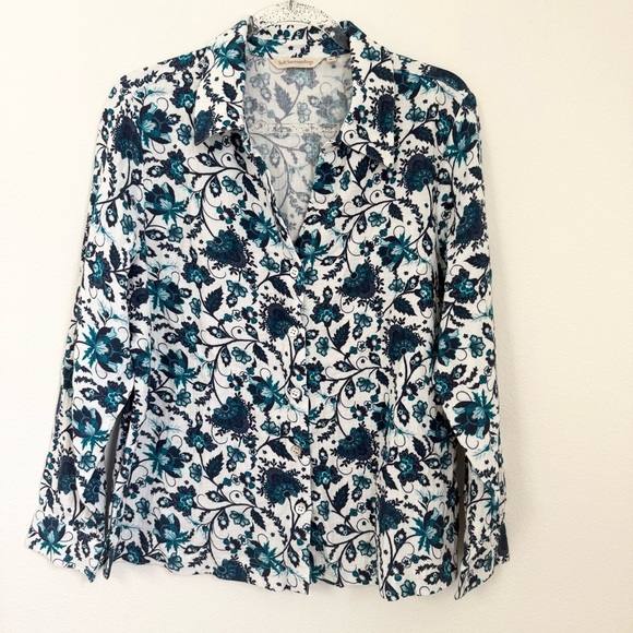 Soft Surroundings Women's Top  Blue White Floral V Neck Pintuck Romantic Size PL - Picture 1 of 10